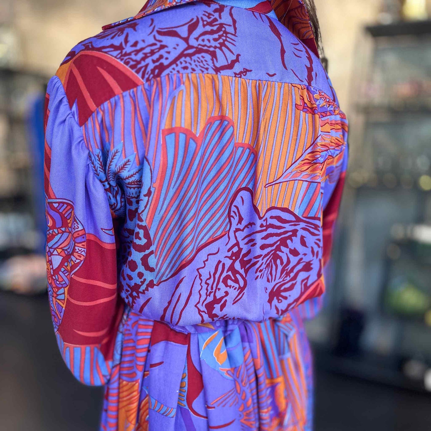 Midi Kleid, WILD FAMILY BOND, Seide bedruckt, lila-orange-rot, Unikat