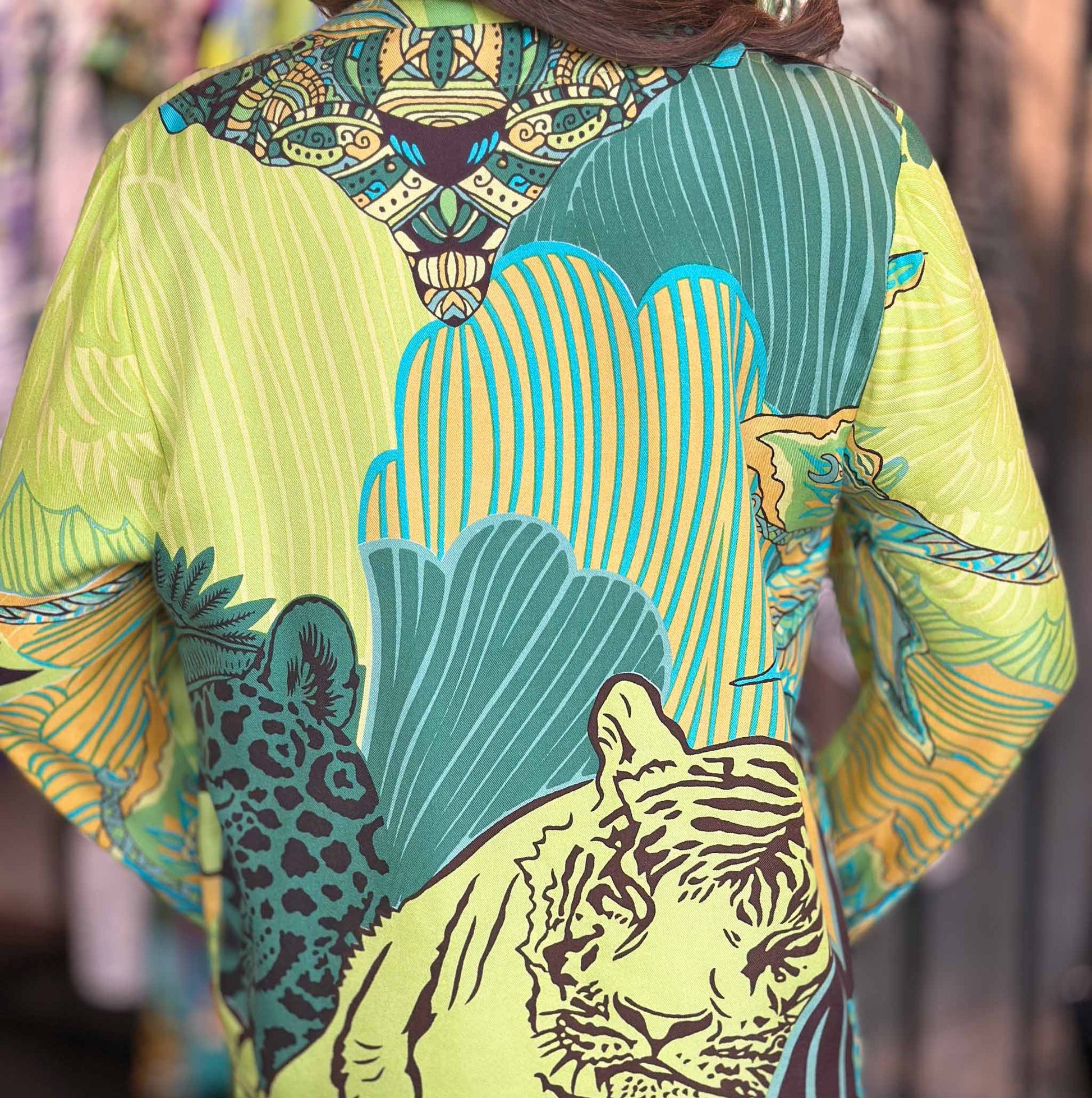 Seidenbluse/Tunika WILD FAMILY BONDS, grün & gelb, UNIKAT