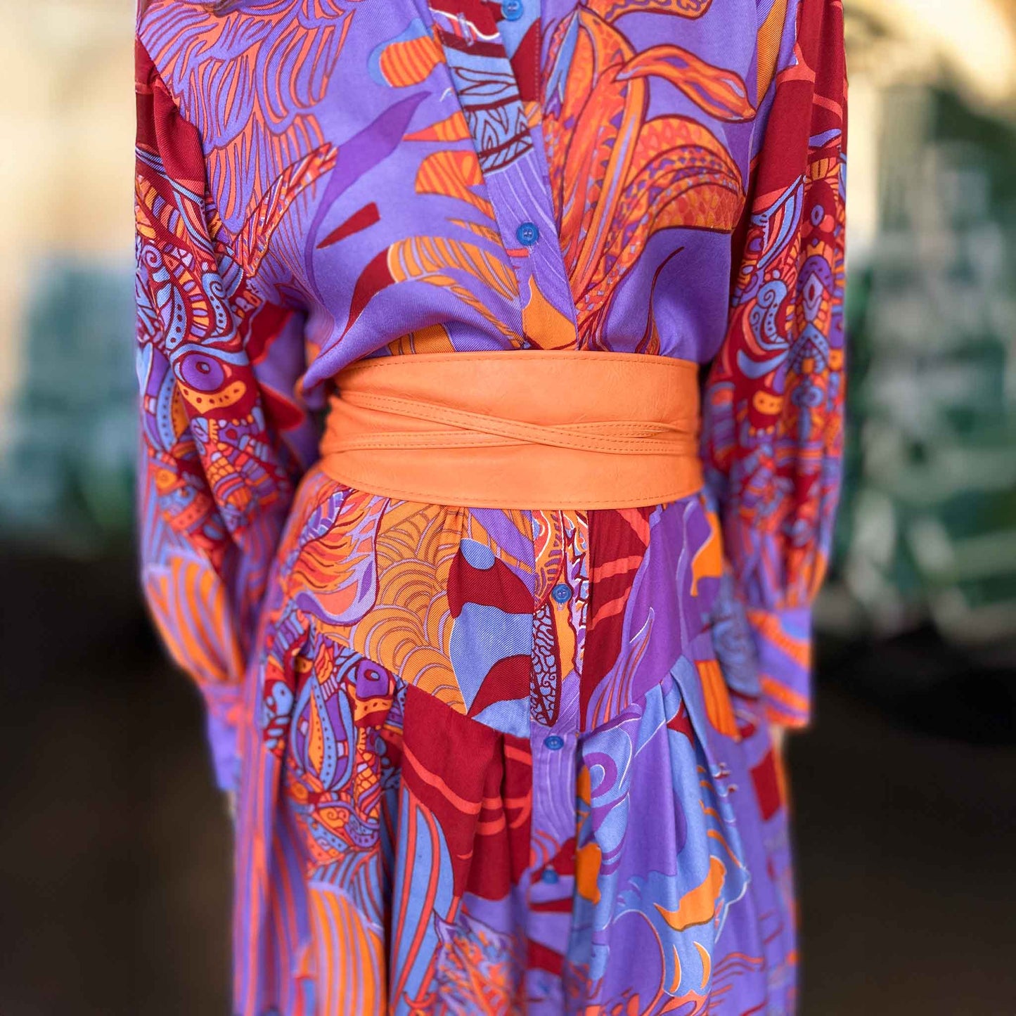 Midi Kleid, WILD FAMILY BOND, Seide bedruckt, lila-orange-rot, Unikat