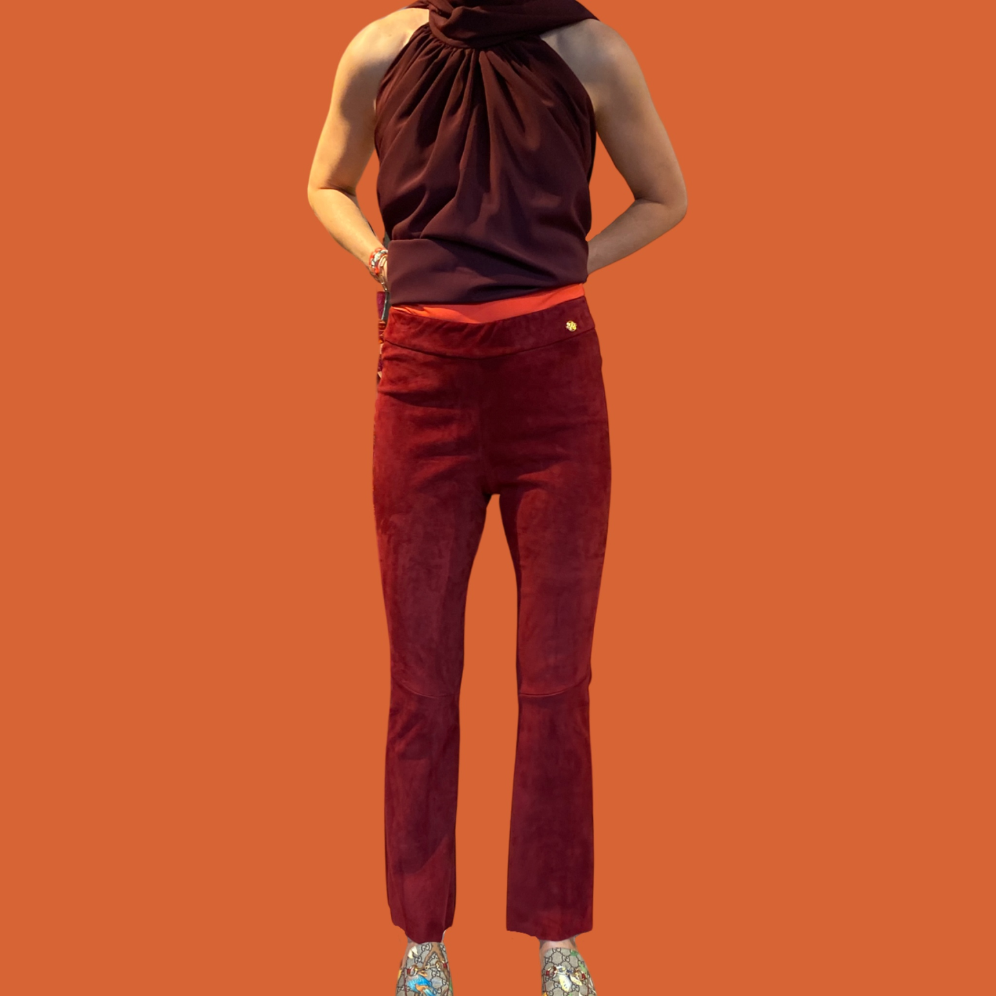 Lederhose mit Schlag aus Stretchlammleder, brick, Maßkonfektion