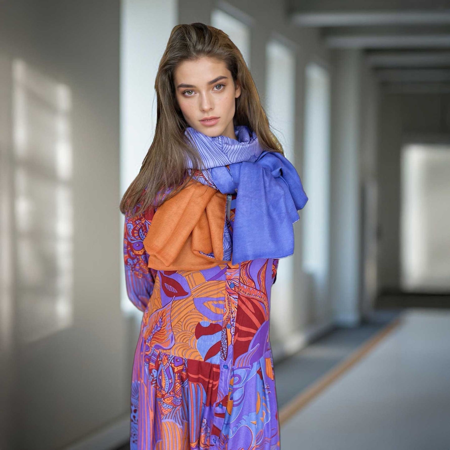 Midi Kleid, WILD FAMILY BOND, Seide bedruckt, lila-orange-rot, Unikat