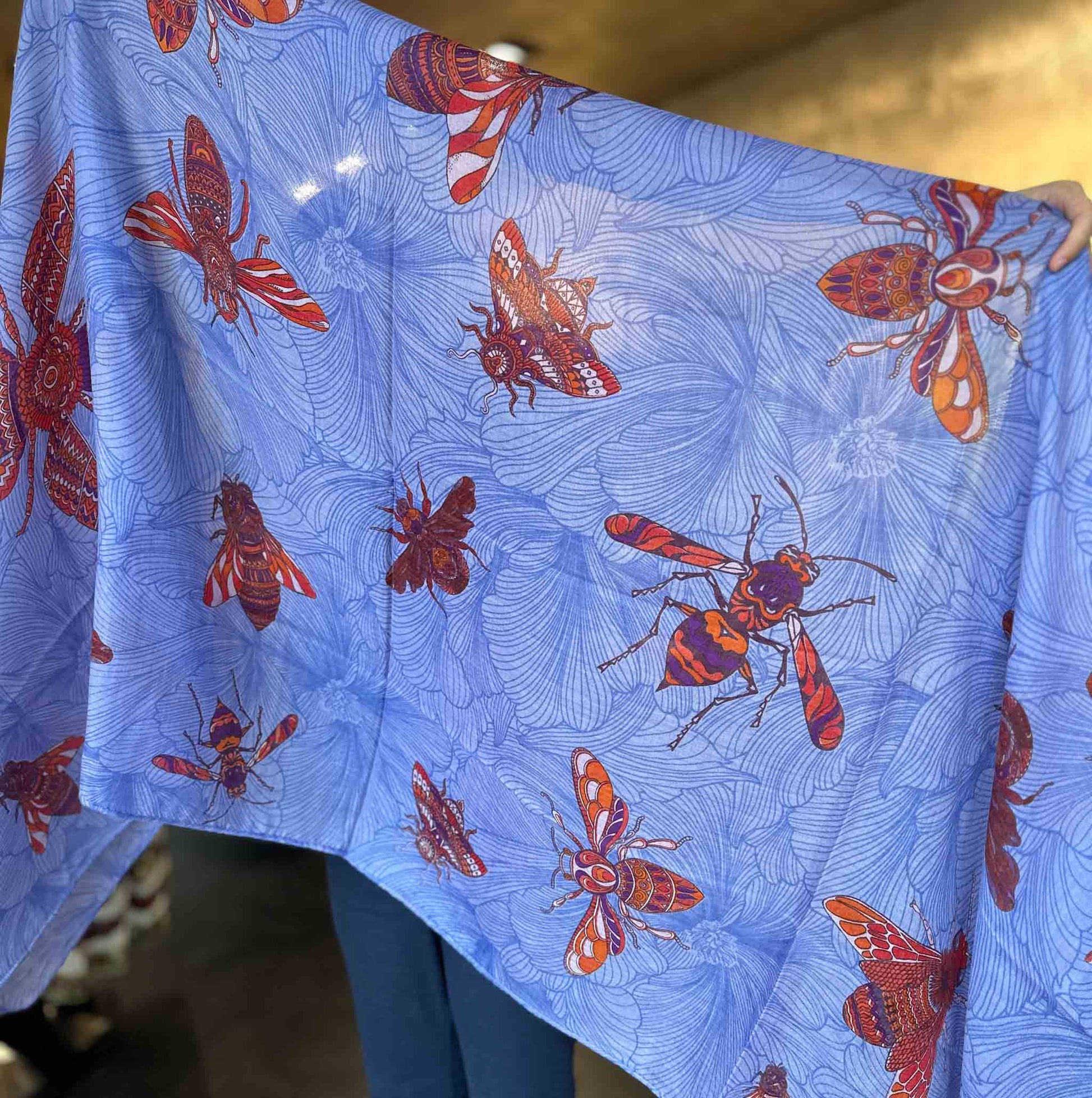 Leichter Sommerschal, 100% Kaschmir, Sonderedition “Safe the 🐝 “ 3 St