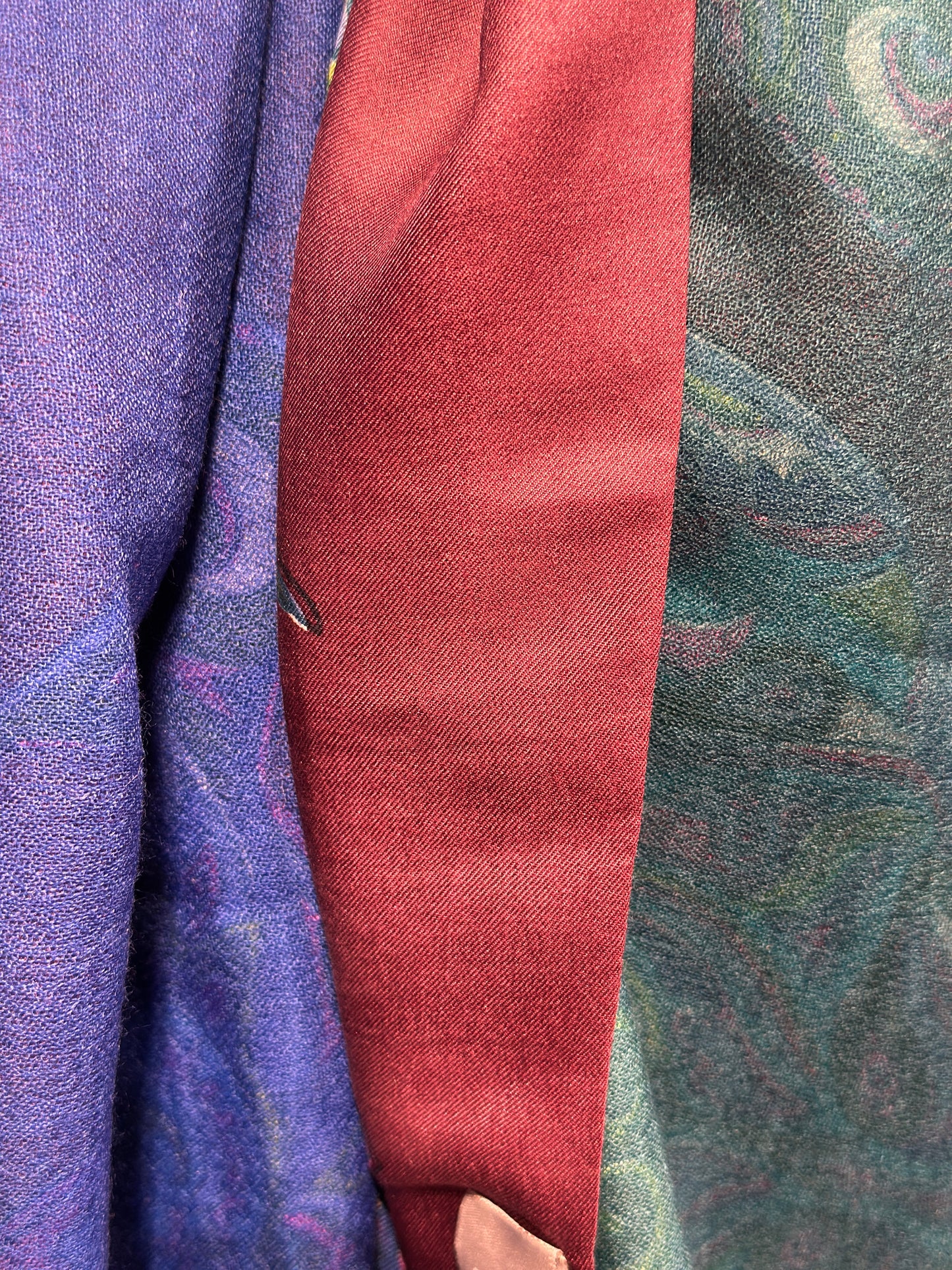 TURTLE LOVE Doubleface Kaschmir & Seiden Schal - 200x100 - Bordeaux & grűn, blau, türkis