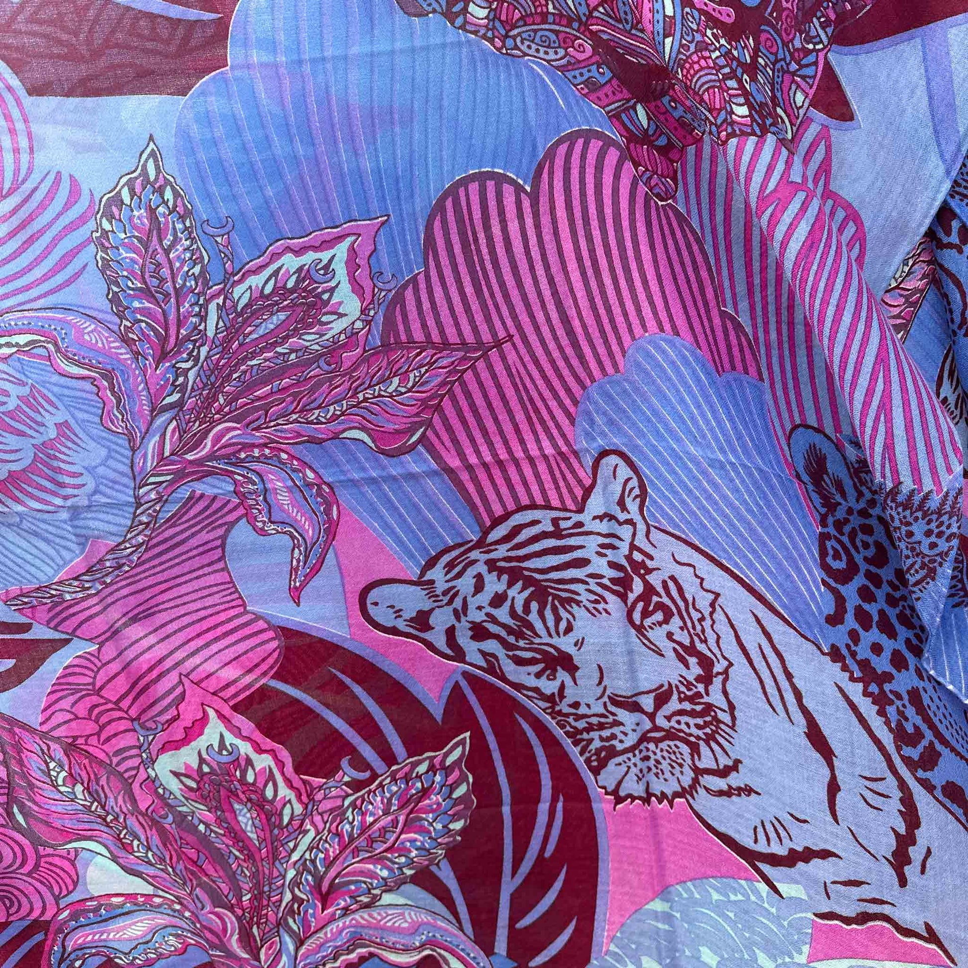 WILD FAMILY BONDS leichter Kaschmirschal, plum maroon & blues - Limitiert auf 3 Stück