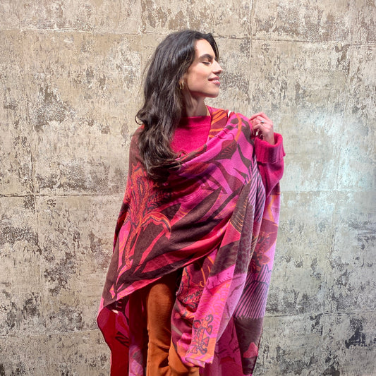 WILD FAMILY BONDS Kaschmir Cape/Stola, pink & mauve & red, Limited Edition # 5