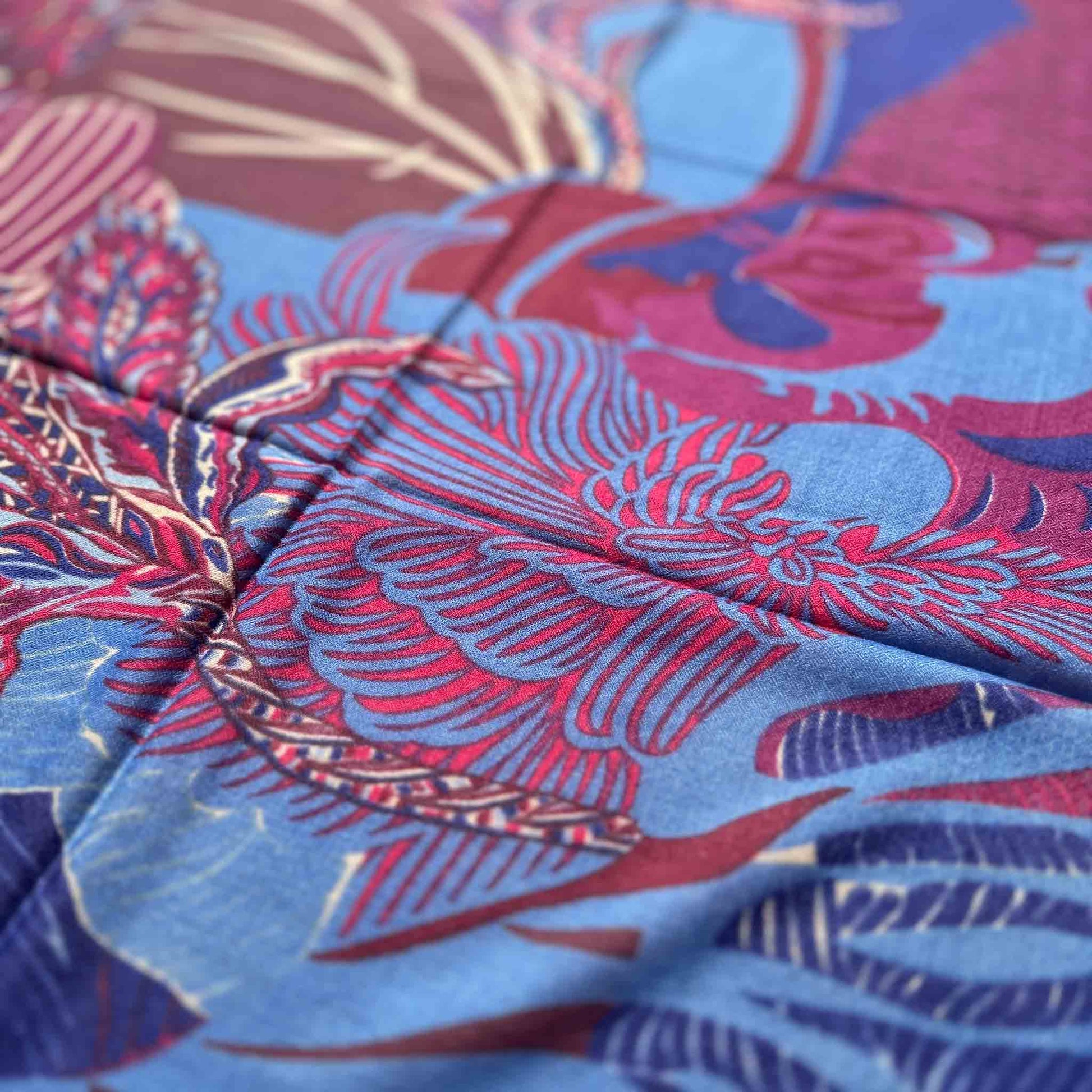 WILD FAMILY BONDS leichter Kaschmirschal, plum maroon & blues - Limitiert auf 3 Stück