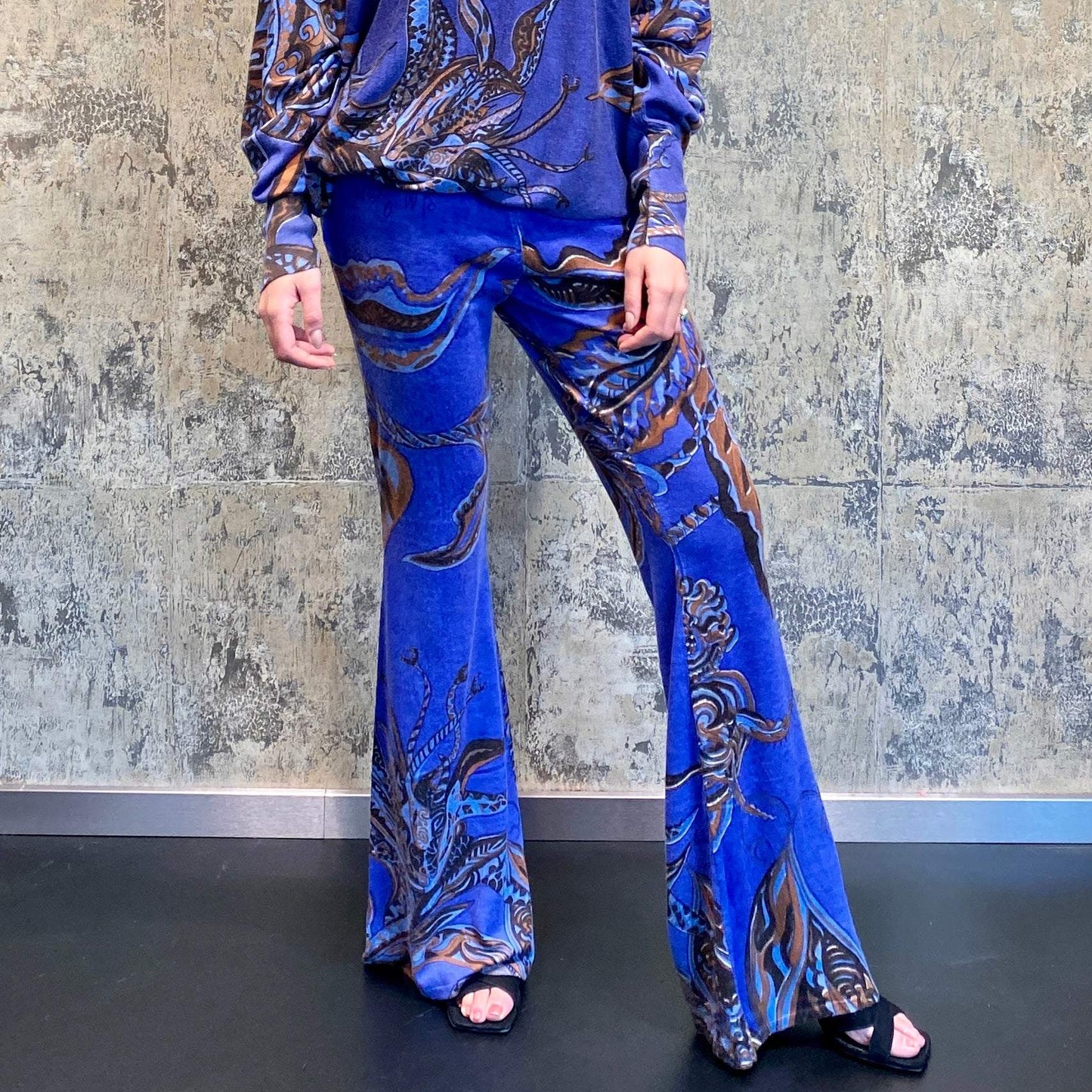 Hose SOUL FLOWERS, Feinstrick Kaschmir, mit Schlag, blau&braun, Ltd. 3