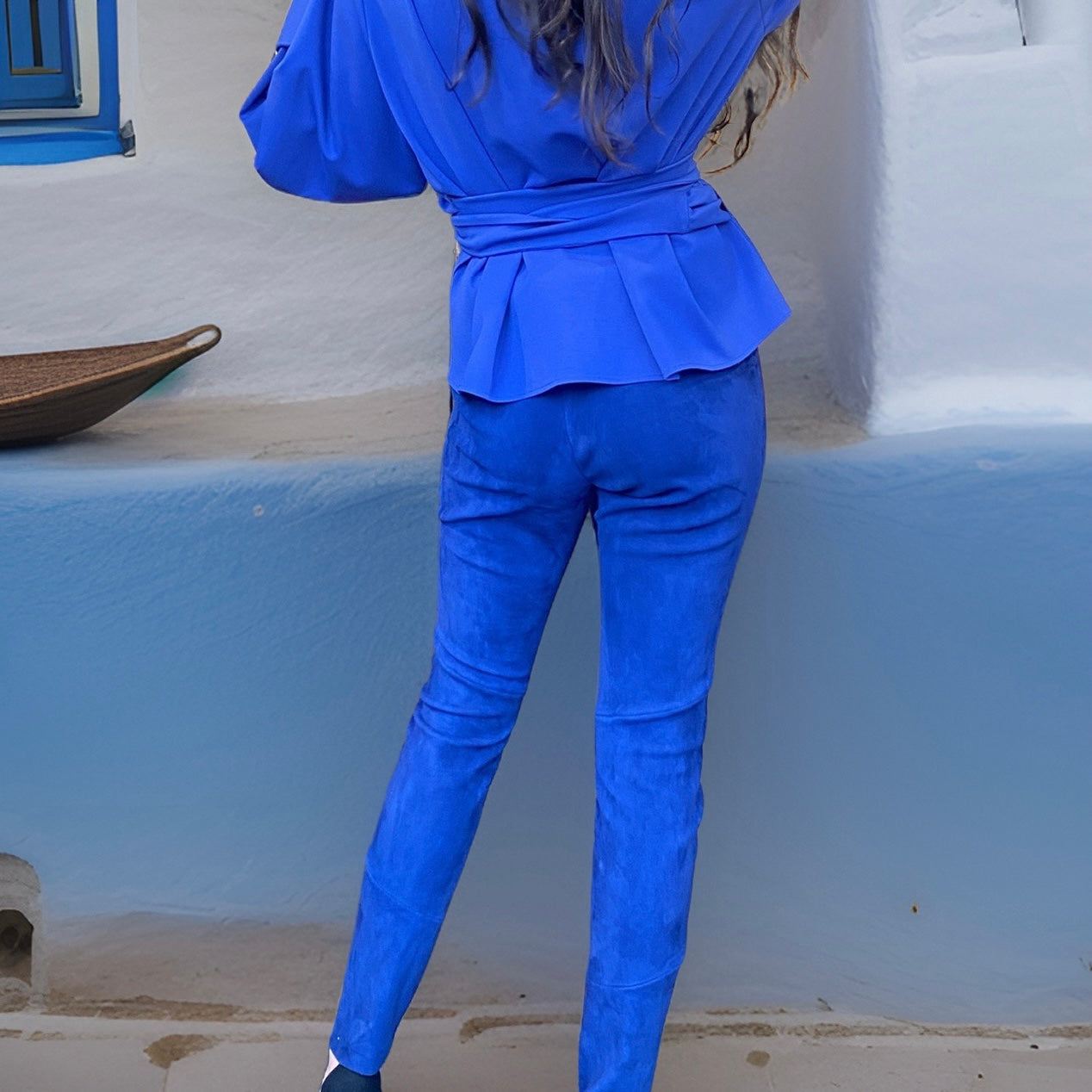 Lederhose, Stretchlammleder, Mykonos blue, Maßkonfektion, waschbar