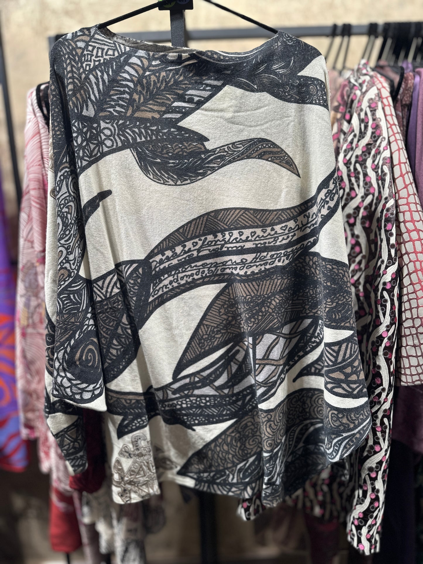 SOUL LEAVES Baby-Kaschmir Feinstrick Pullover mit Fledermaus-Ärmeln, schwarz / creme, limitiert # 2