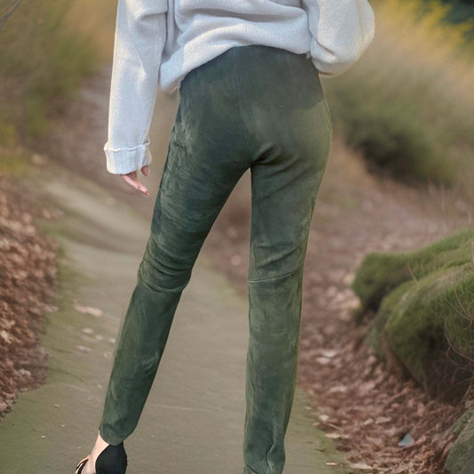 Lederhose aus Stretch-Lammleder, in greenery, Maßkonfektion