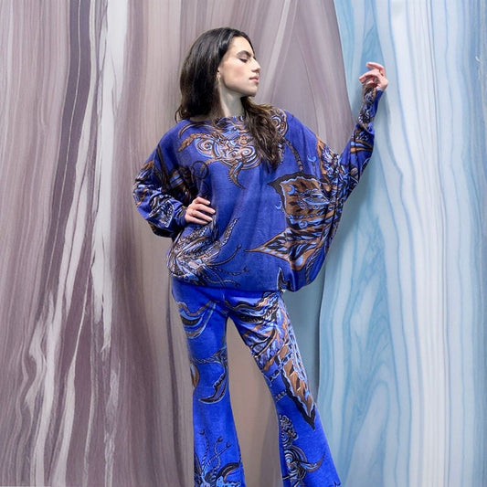 SOUL LEAVES_Kaschmir_Pullover_Fledermaus_Aermeln, blau&braun