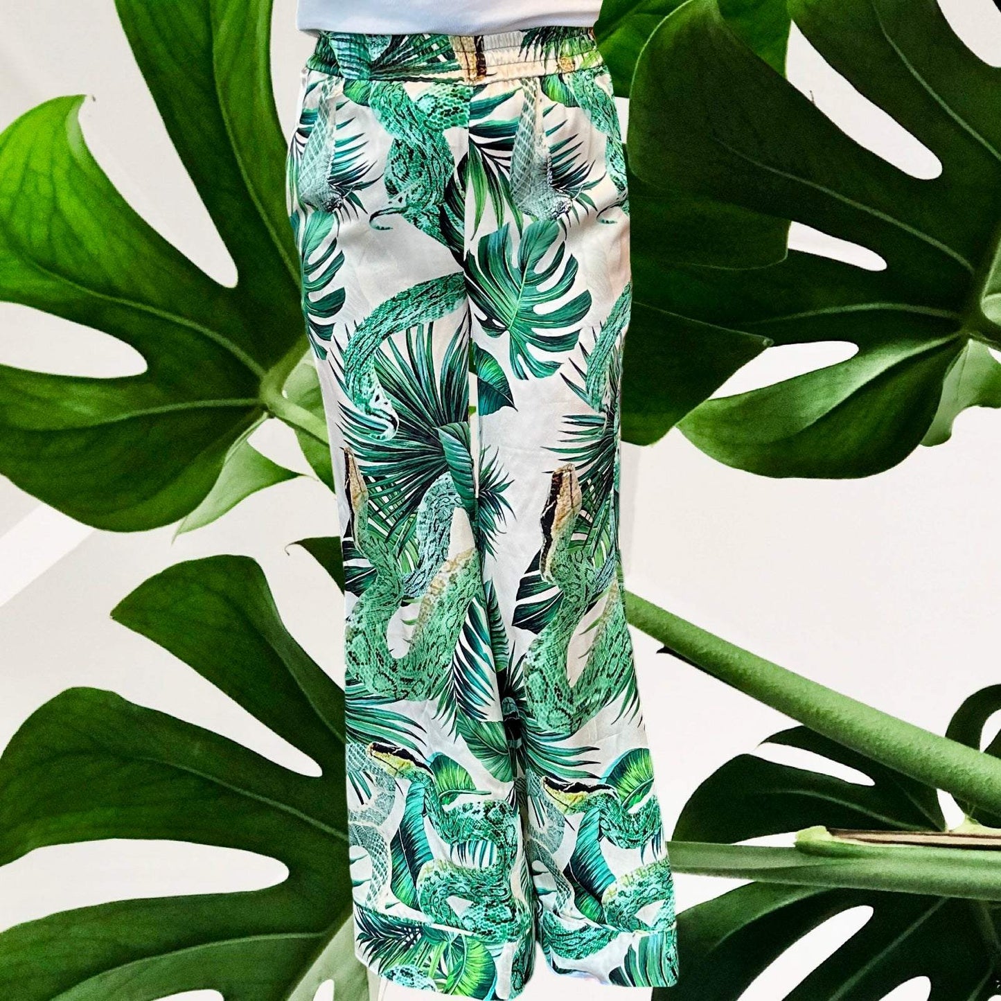 TIMELESS SUSTAINABLE COLLECTION Seidenhose, Garden Eden, white, Unikat