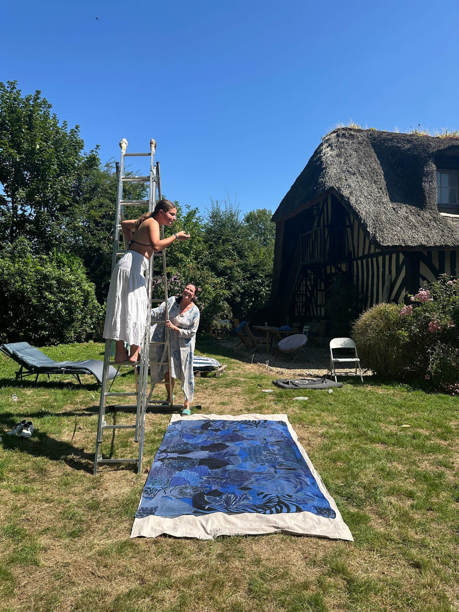 Schal WILD FAMILY BONDS leichter Kaschmir, blau & schwarz, Limitiert 5