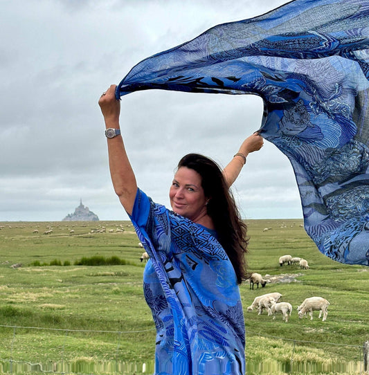 Schal WILD FAMILY BONDS leichter Kaschmir, blau & schwarz, Limitiert 5