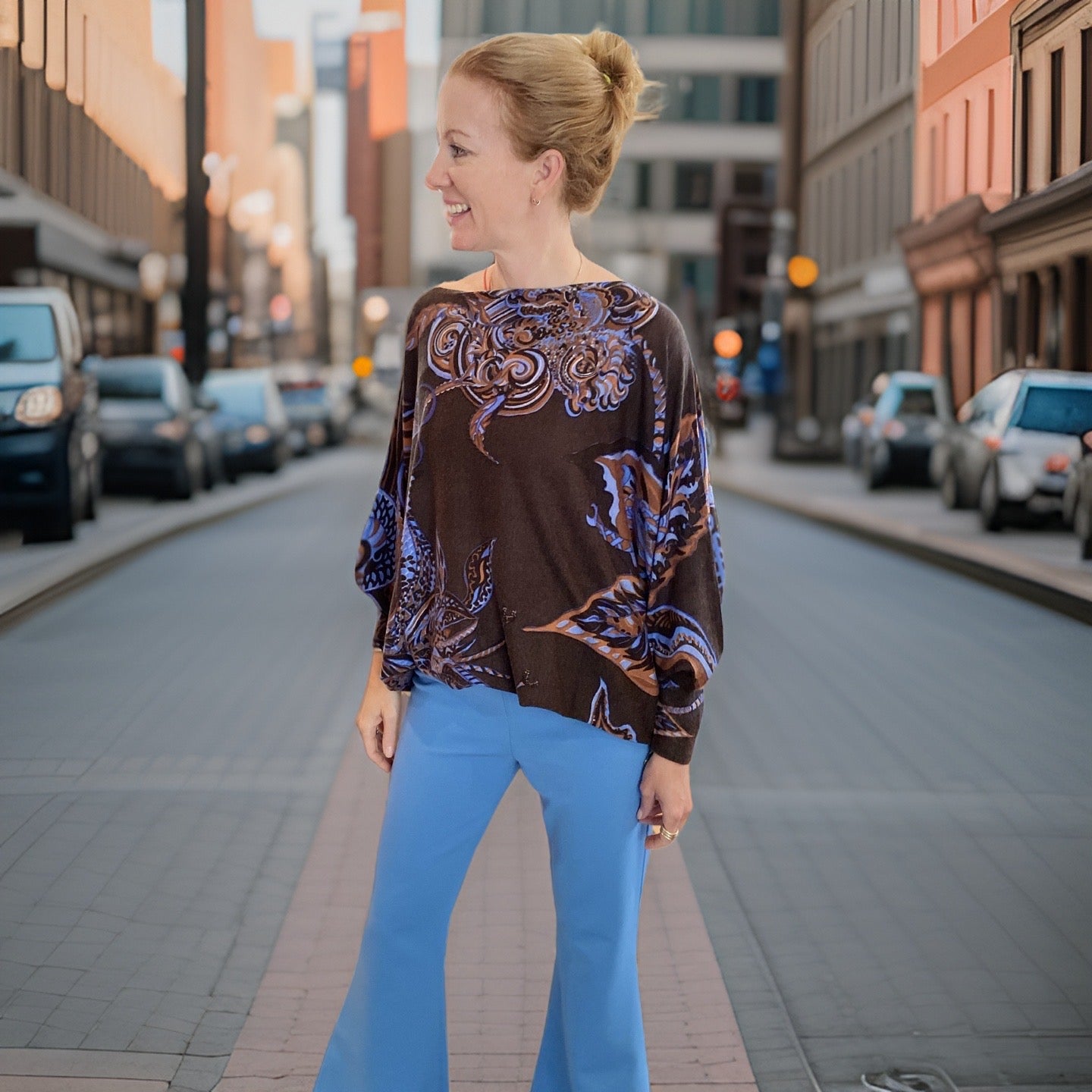 SOUL LEAVES Baby-Kaschmir Feinstrick Pullover mit Fledermaus-Ärmeln, braun & blau, limitiert # 3