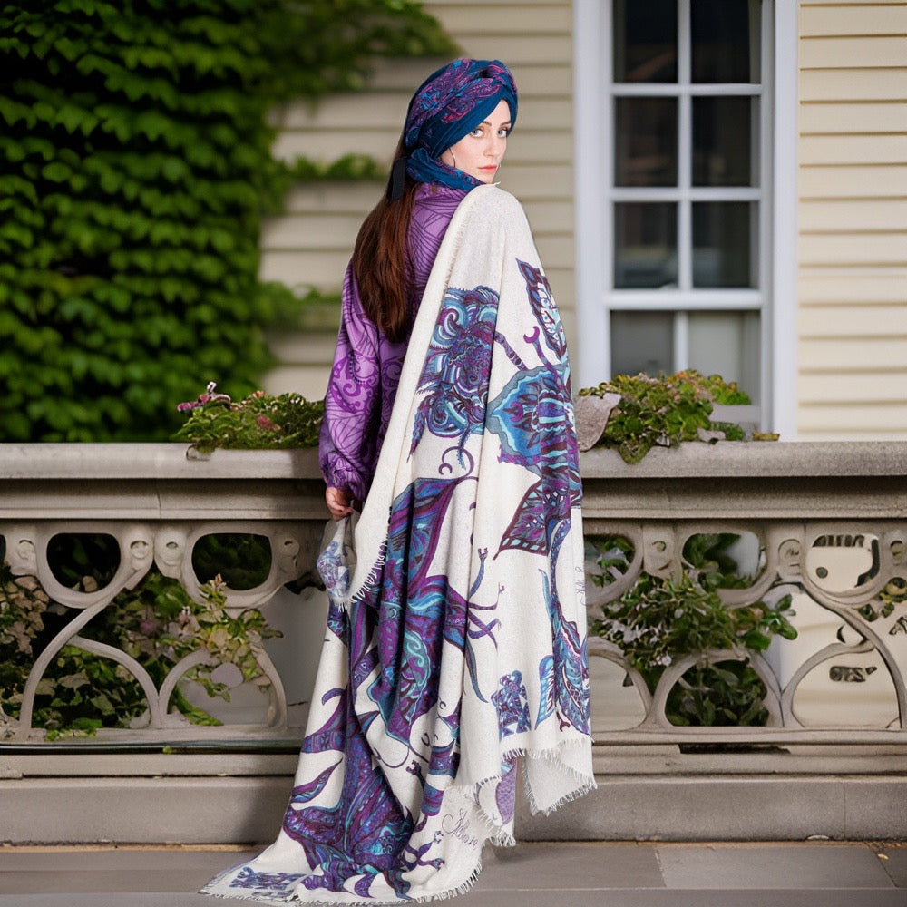 SOUL FLOWERS Changra-Kaschmir Schal/Stola, Blau auf weiß