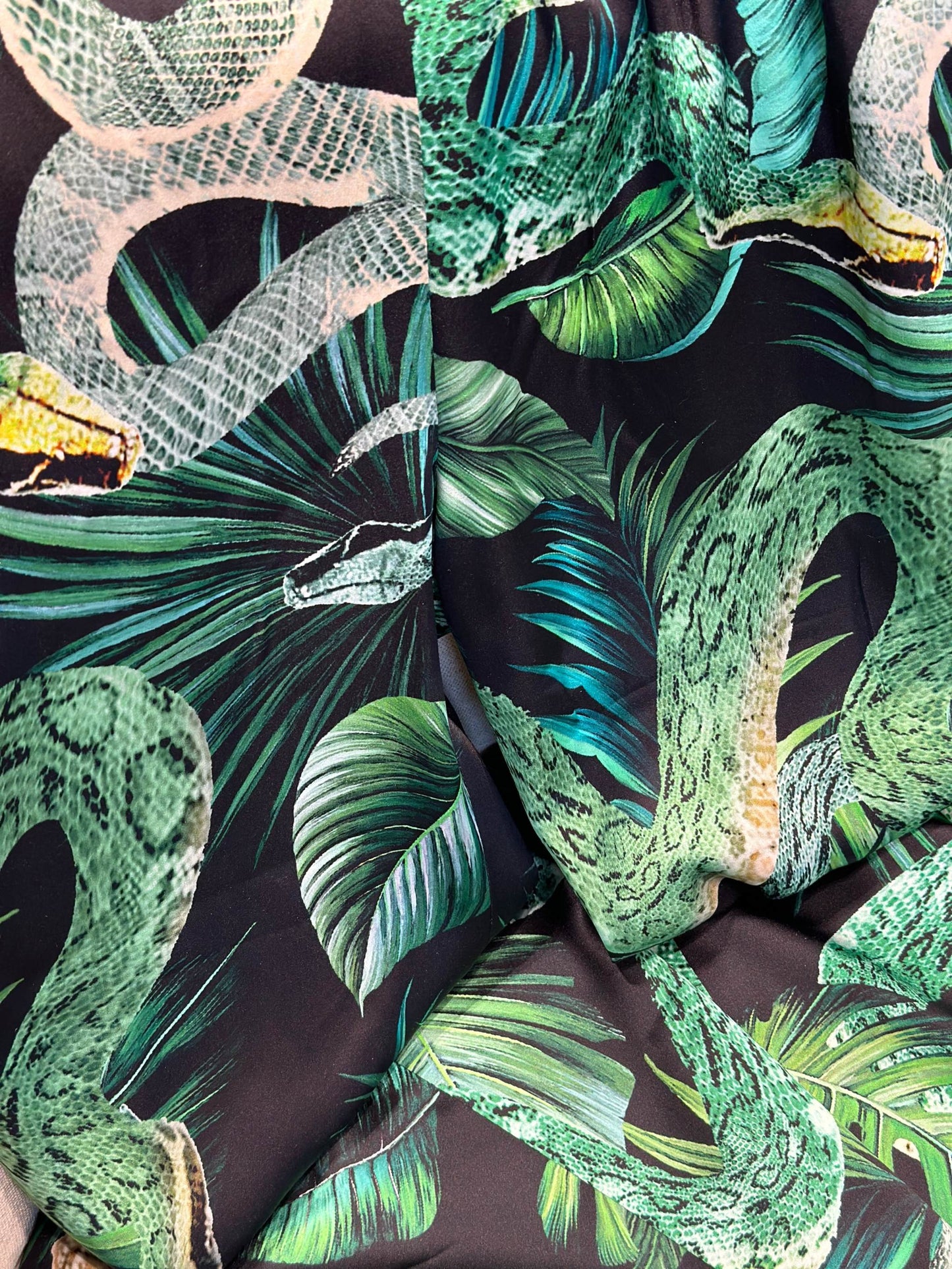 TIMELESS SUSTAINABLE Seidenhose, ausgestelltes Bein, Garden Eden, black