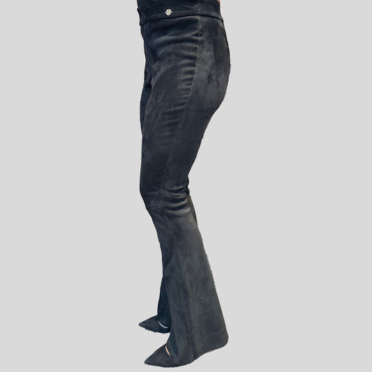 Lederhose mit Schlag aus Stretch Lammleder, schwarz, Maßkonfektion