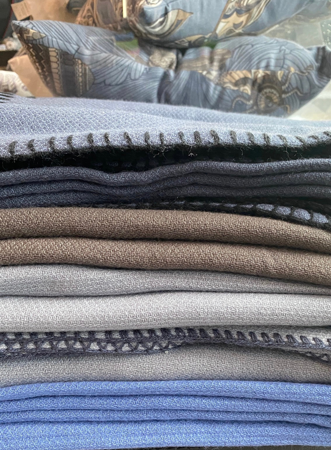 Plaid TRAVEL BLANKET, 100% Kaschmir, Kuschelige Kaschmir Decke, 180 x 120, verschiedene Farben