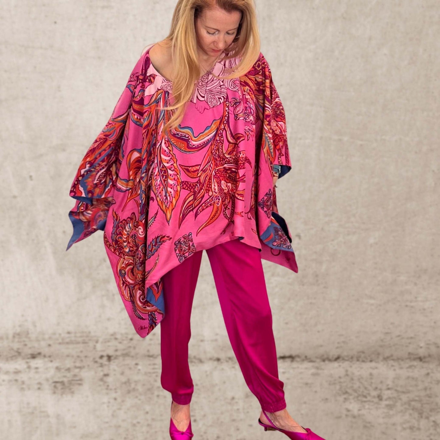 BONDED IN GARDEN EDEN Seiden-Poncho, Doubleface, Blau & Pink, Unikat