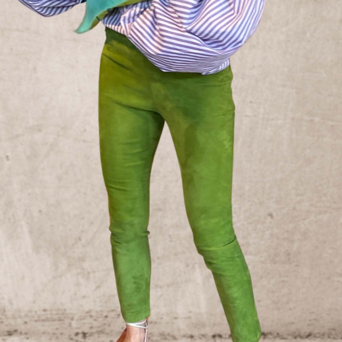 Lederhose - Leggings aus Stretch-Lammleder, in greenery, Maßkonfektion