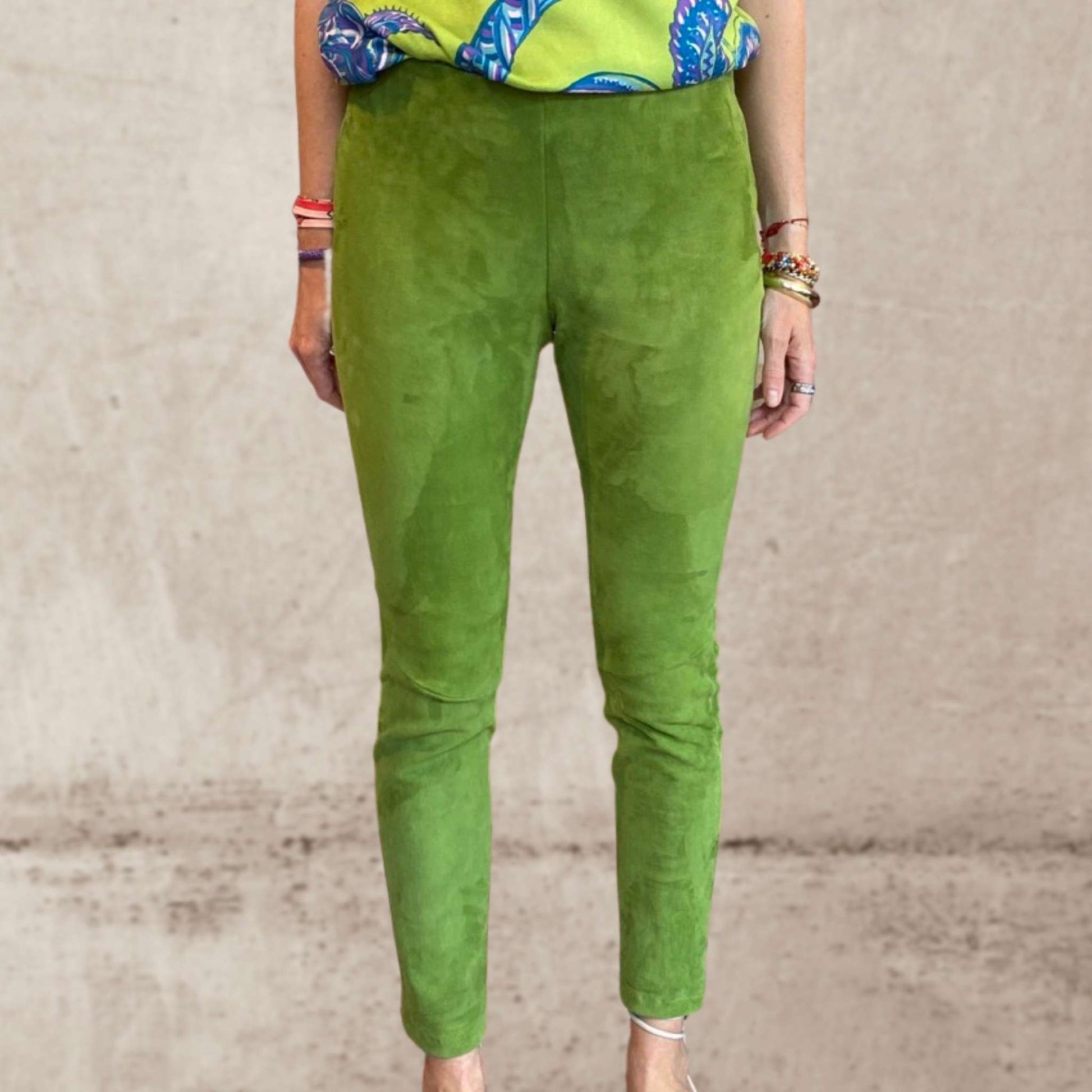 Lederhose - Leggings aus Stretch-Lammleder, in greenery, Maßkonfektion