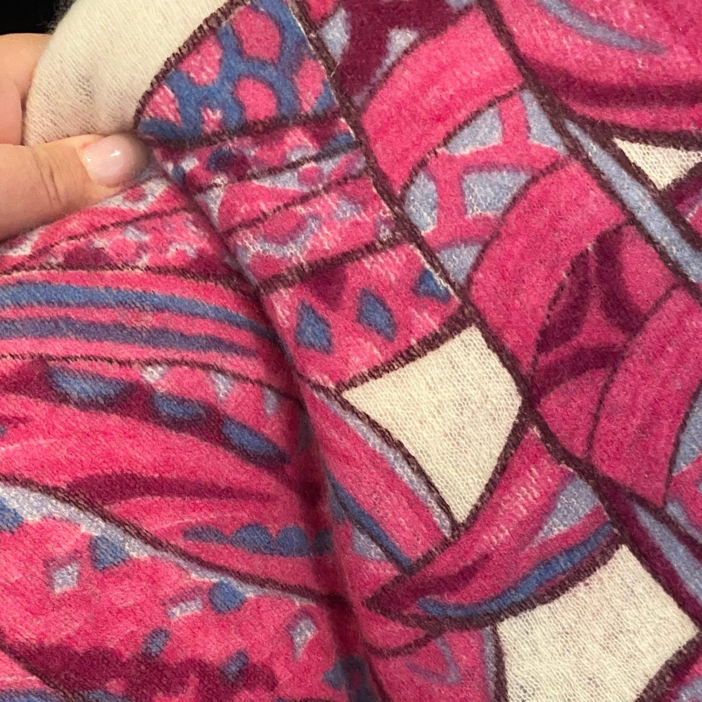 SOUL FLOWERS Changra Kaschmir Stola, pink & blau auf weiß