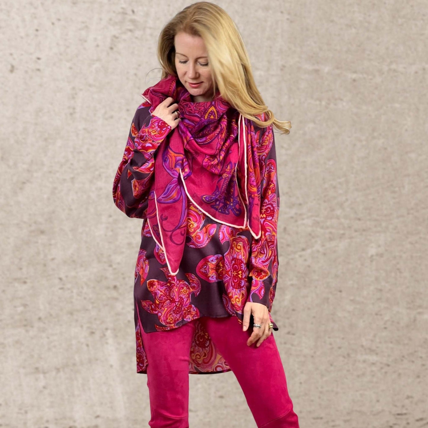 MAORI TURTLES Seiden-Hemdbluse, pink auf pflaume, limited