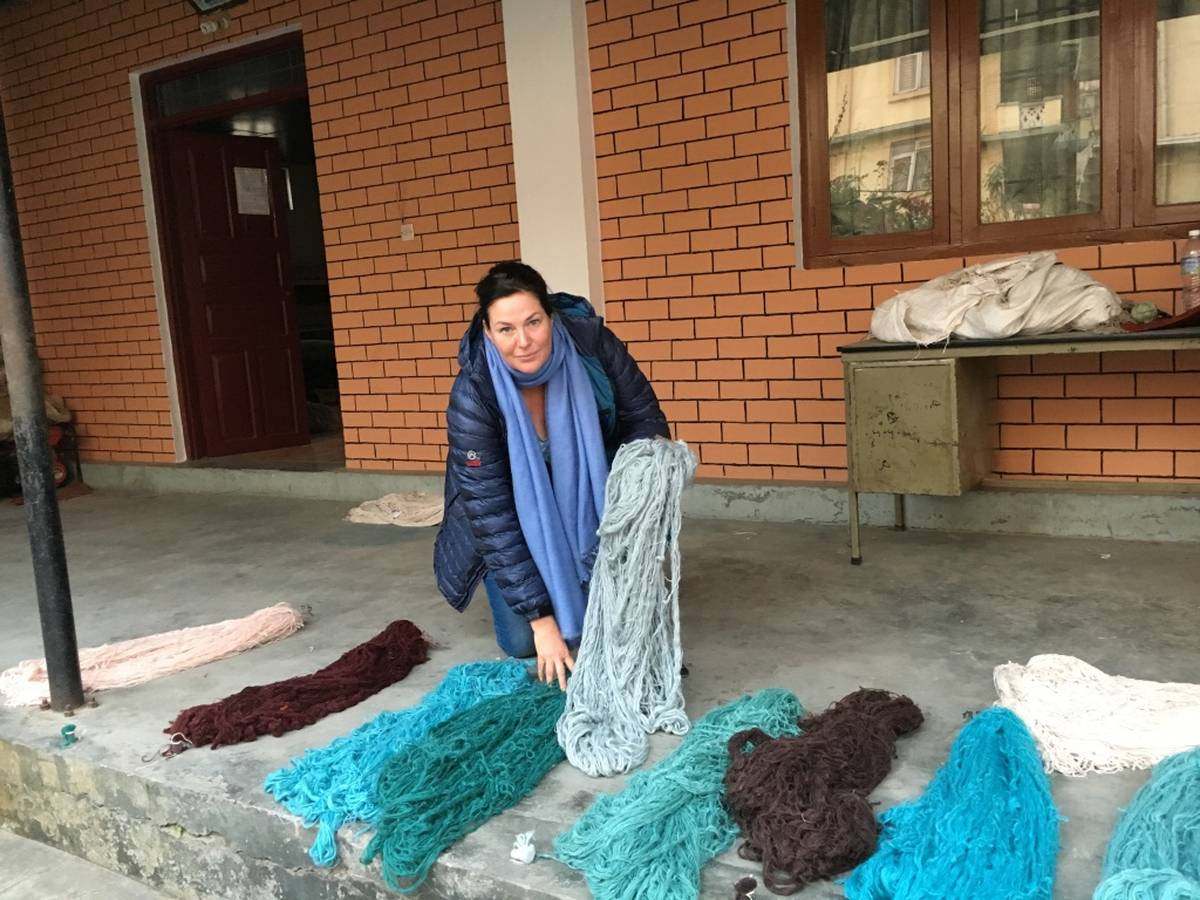 HAPPY FISH 1 - Unique carpet - Unique Designer Rug 260 cm - Knotting time approx. 270 days