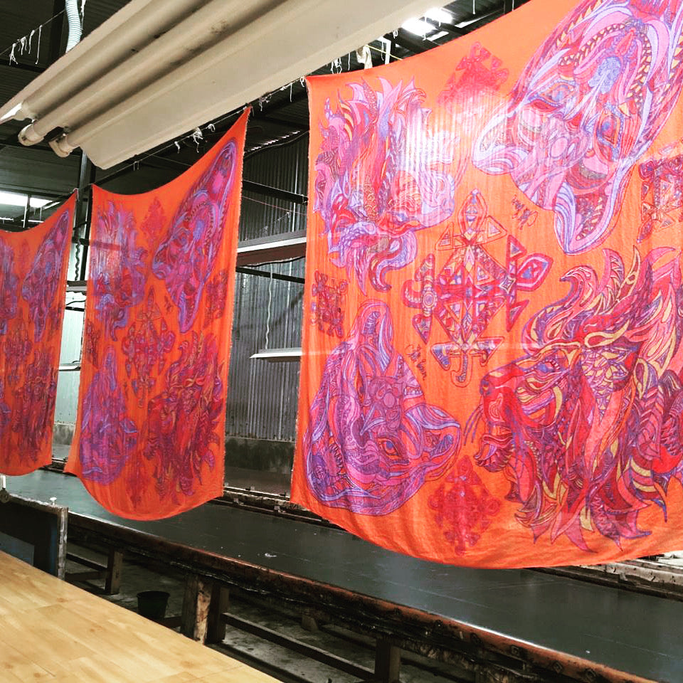 WILD LIFE Kaschmir /Seide Carre Tuch, Doubleface, rot & pink orange, limitiert 3/3