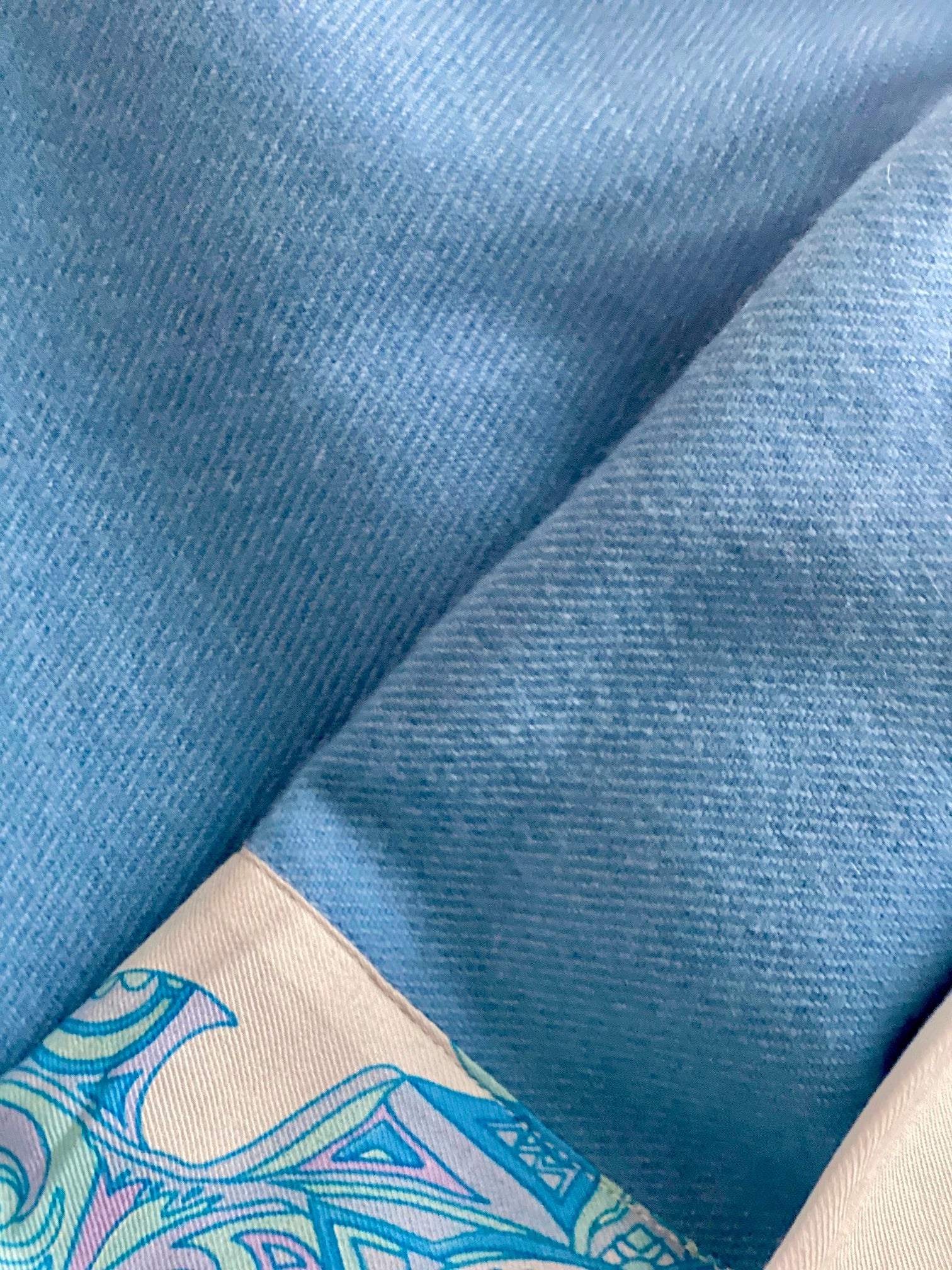 Plaid ESVARA TURTLES on silk, Twill weave Kaschmir, blau, 200 x 150 cm