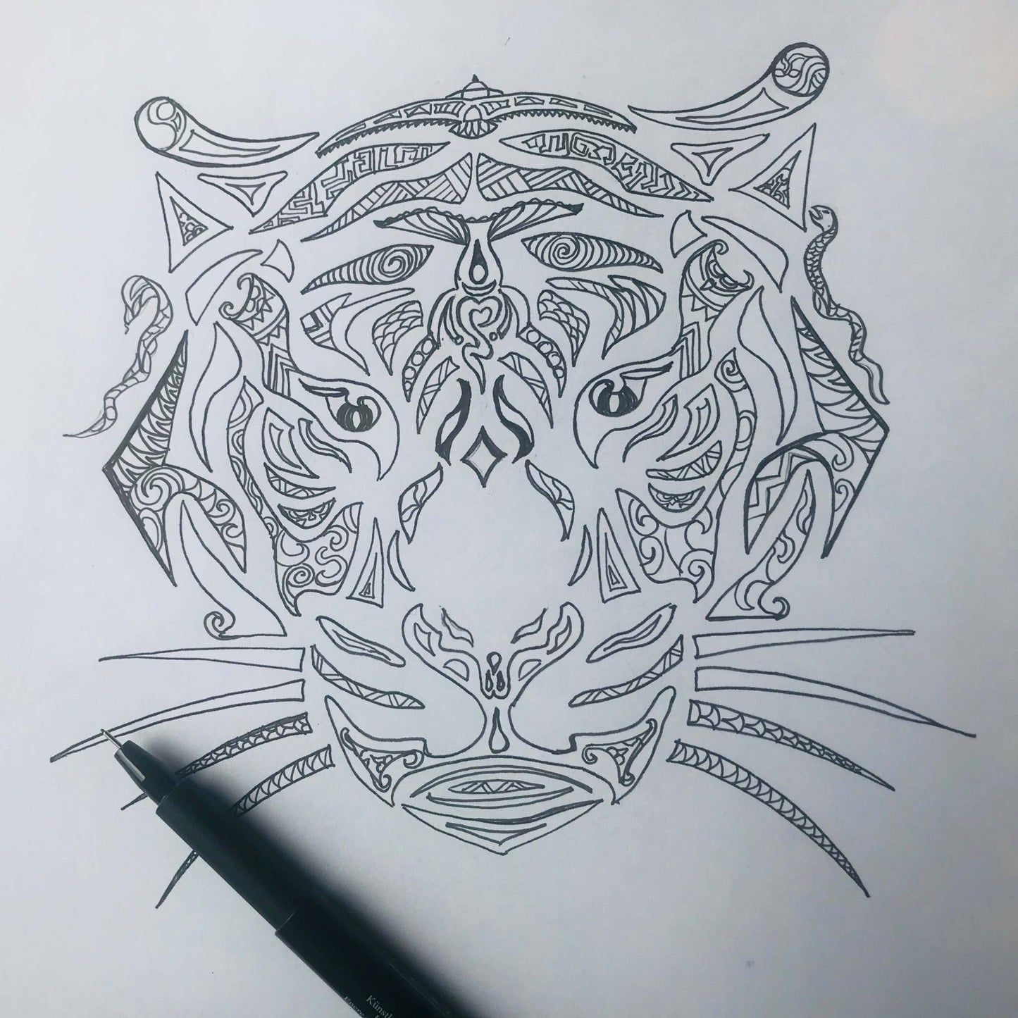 SNOW TIGER - Art Rug - Unique - Designer Rug - Hand-knotted in Nepal - 260 x 260 - off white and taupe Tibetan wool & silk