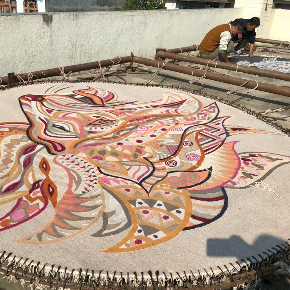 LION TREASURE 2 - Unique Designer Rug 260 cm - Teppich- Handgeknüpft Nepal - Knüpfzeit ca 270 Tage