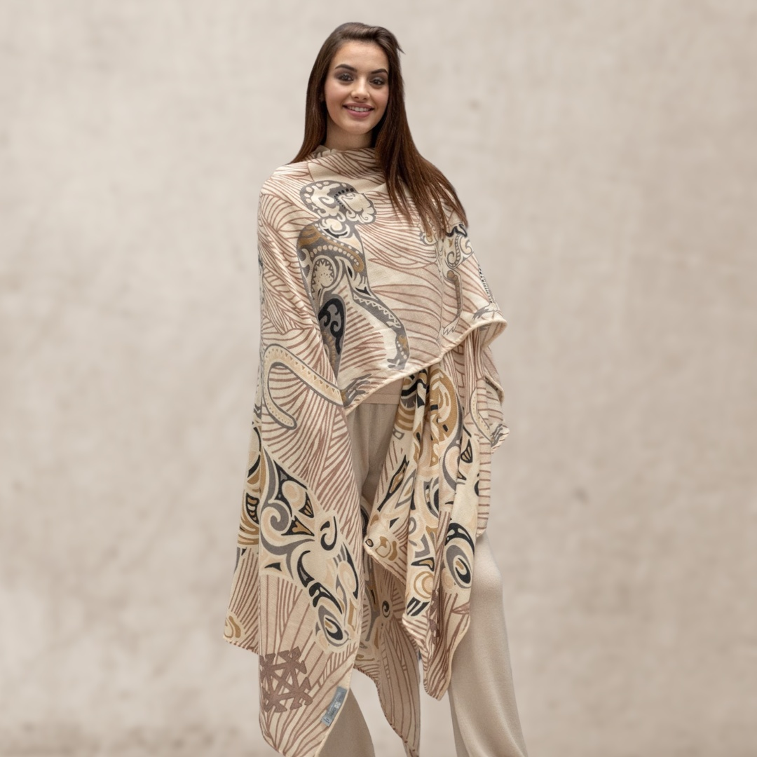 Oversized JUNGLE LOVE Kaschmir Cape/Stola, beige & taupe, limited, STELLA ESVARA