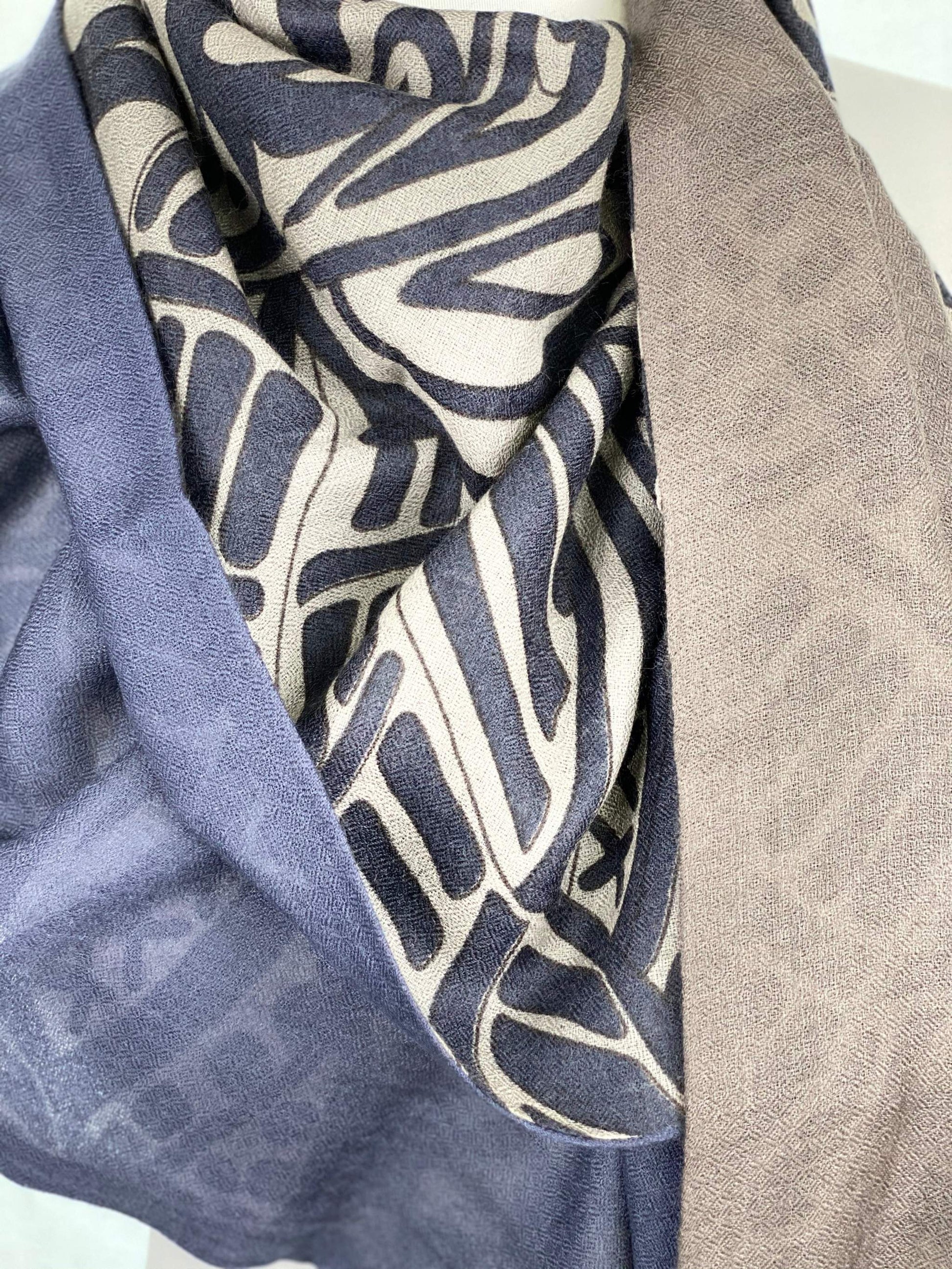 Tuch Kaschmir-Carré 4 SAMURAI, 150 x 150 cm, doubleface, hand rolliert