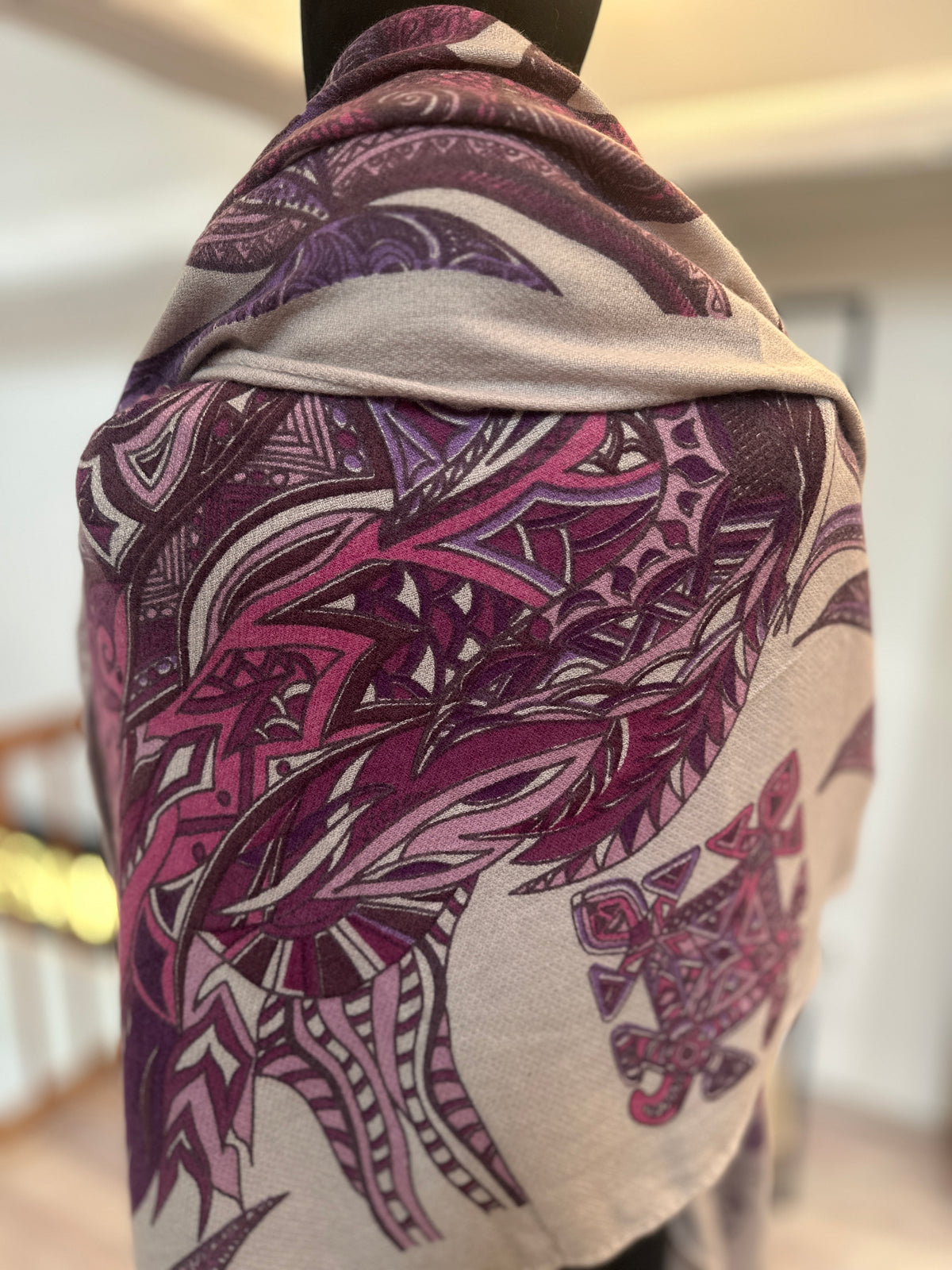 FLAMINGO GARDEN - Kaschmir Cape/Stola - sanftes cashmere natur Beige und diverse Pink und Pflaume und Bordeaux Töne - Limited Edition #3