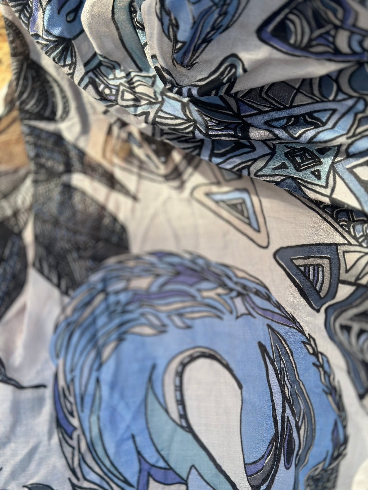 Kaschmir XL Schal „FLAMINGO GARDENS“ Limited Edition / Cashmere beige& Blues