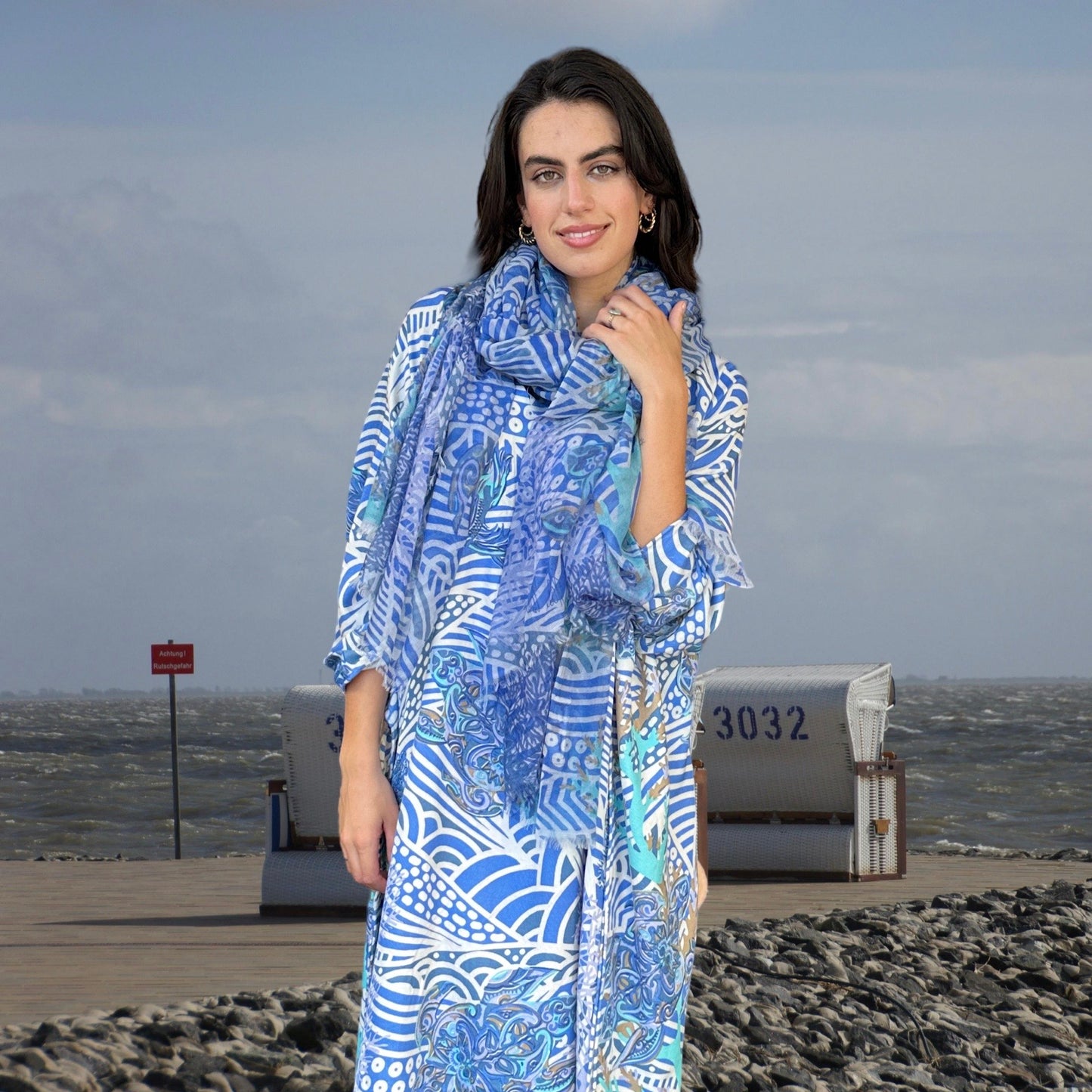 DEEP OCEAN Kaftan, Natur-Seide, handgewoben, weiß & blau, Unikat