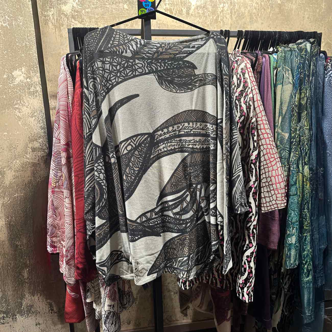 SOUL LEAVES Baby-Kaschmir Feinstrick Pullover mit Fledermaus-Ärmeln, schwarz  / taupe, limitiert # 2