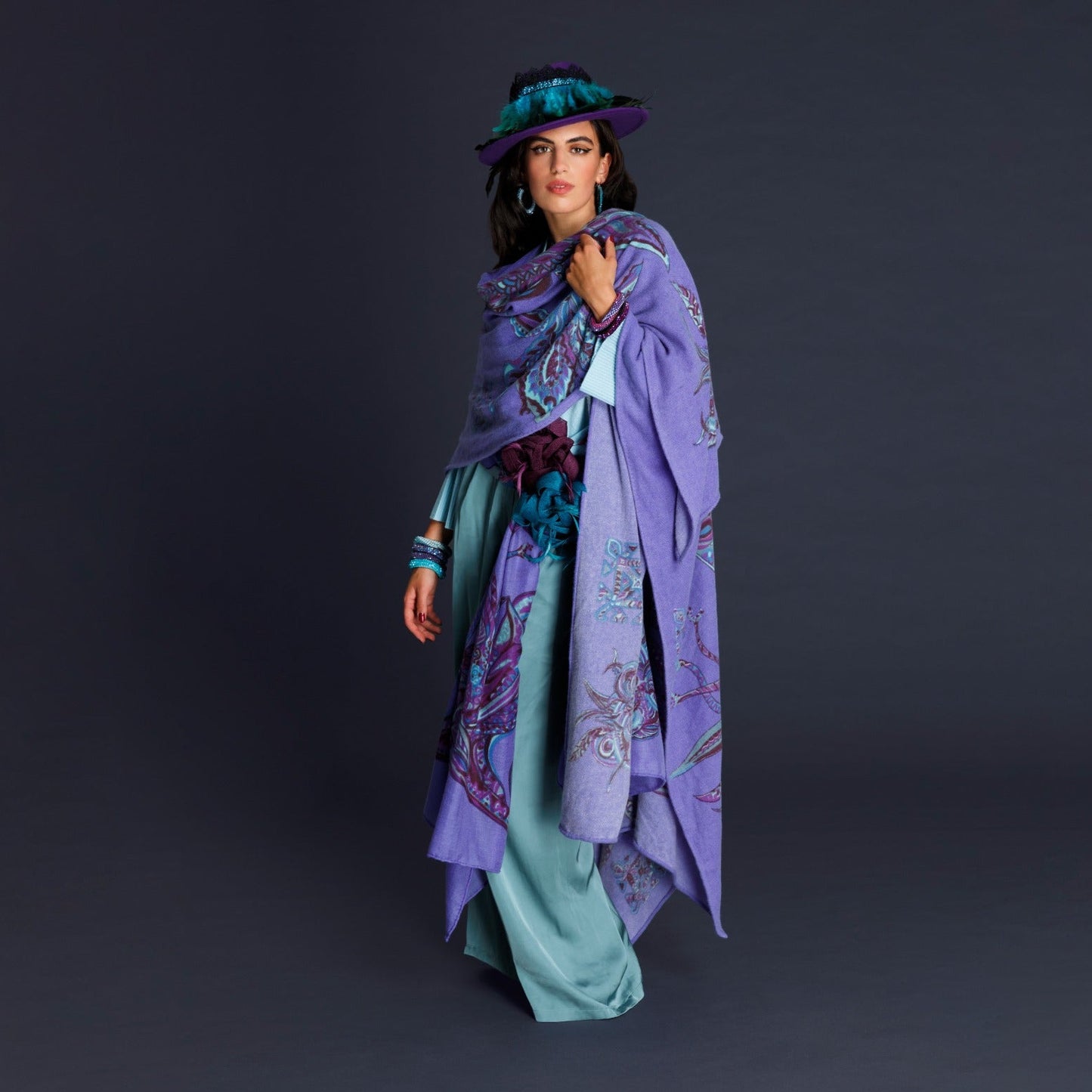 Kaschmir Stola Cape „SOUL FLOWERS “ - color of the year, very perry - LIMITED EDITION #3