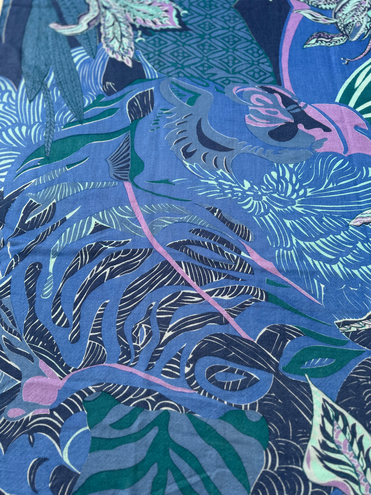 WILD FAMILY BONDS leichter Kaschmirschal, petrol, pink & turquoise & blues - Limitiert auf 5 Stück