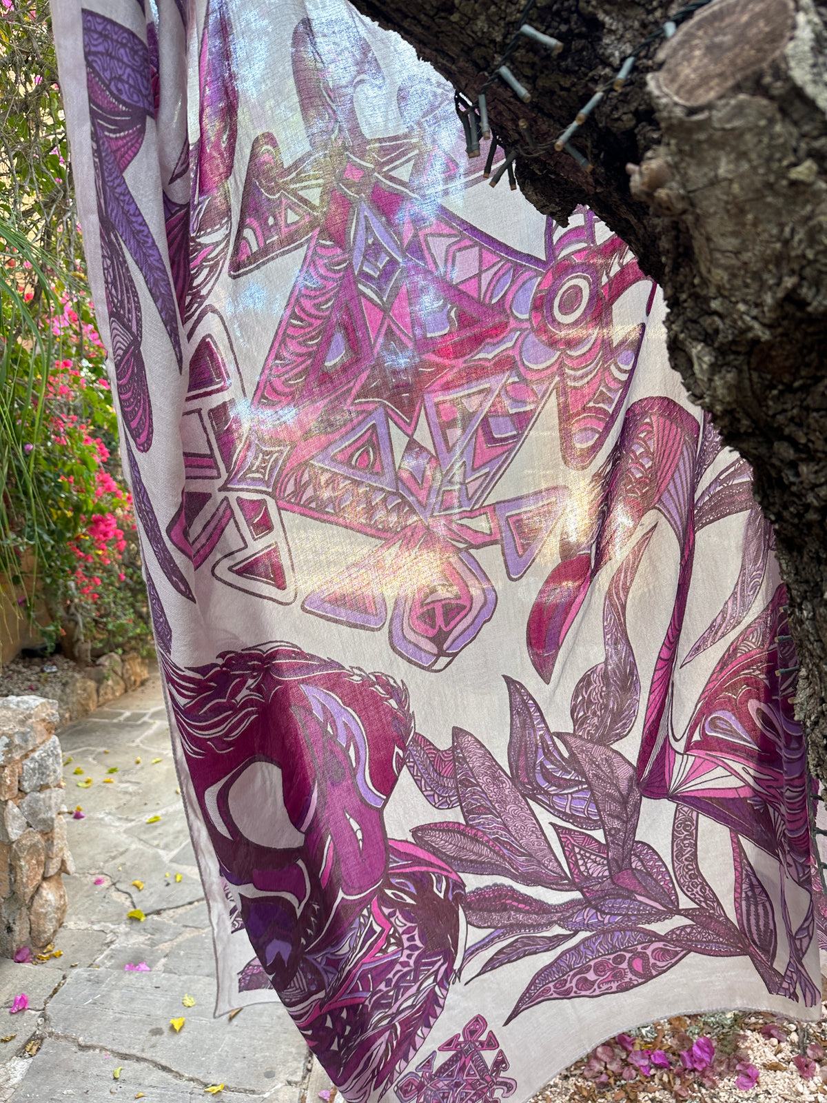 Kaschmir XL Schal „FLAMINGO GARDENS“ Limited Edition / Cashmere Beige & Plum & Berry tones