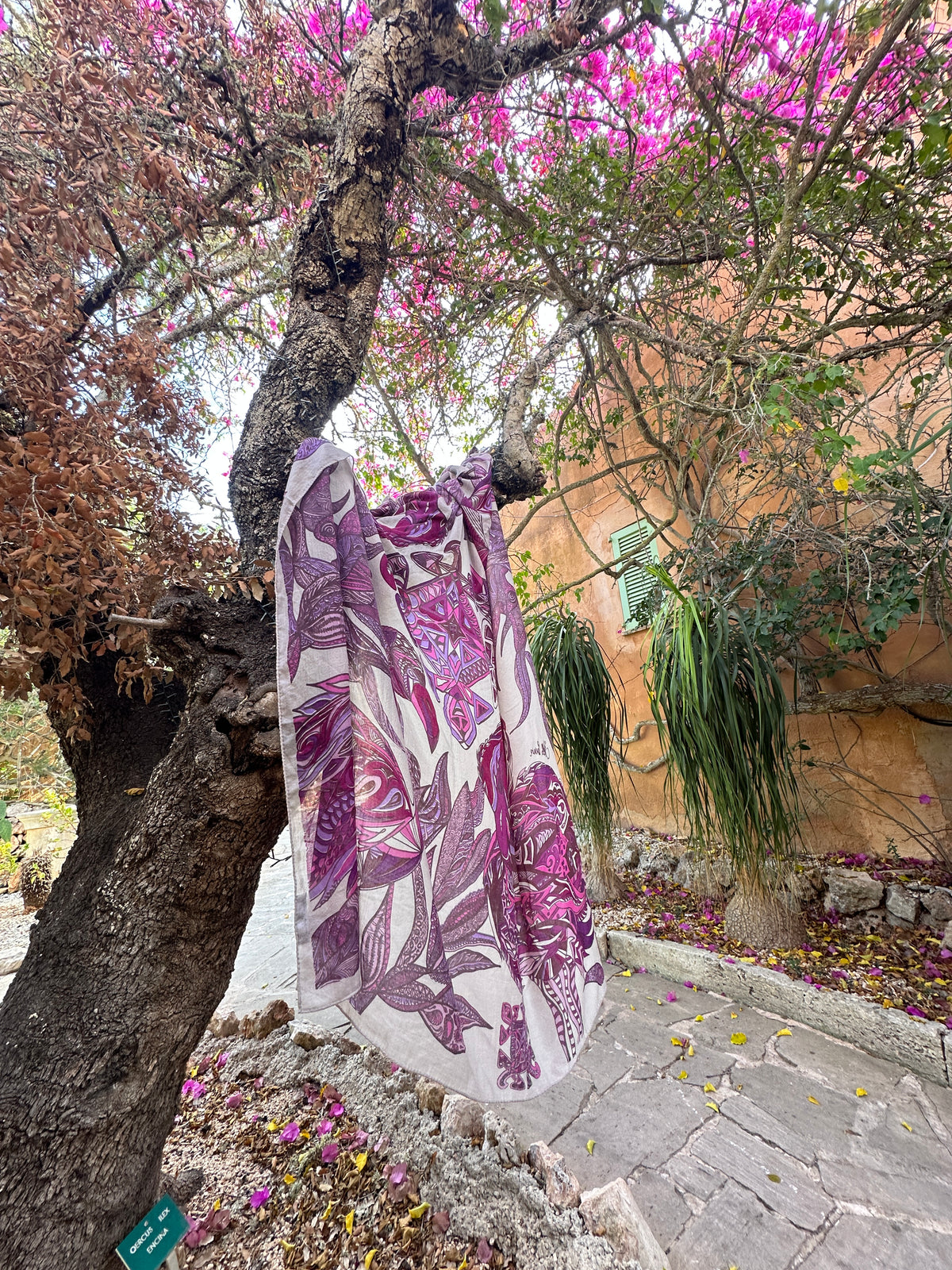 Kaschmir XL Schal „FLAMINGO GARDENS“ Limited Edition / Cashmere Beige & Plum & Berry tones