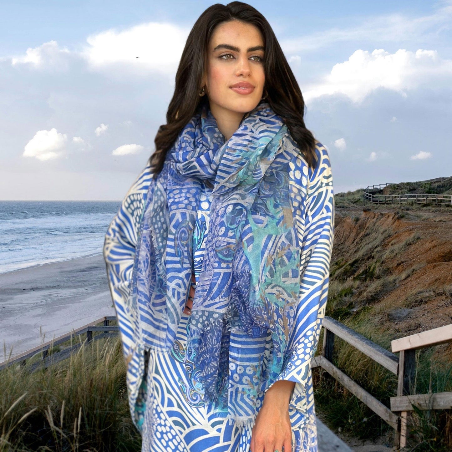 DEEP OCEAN Kaftan, Natur-Seide, handgewoben, weiß & blau, Unikat