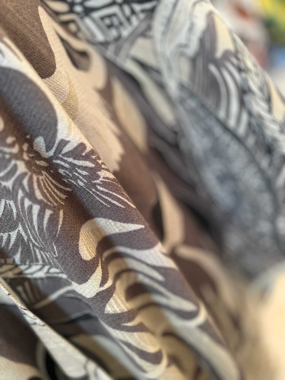 WILD FAMILY BONDS Kaschmir Cape/Stola - Farben Schwarz, Weis, Taupe, Grau, Creme Beige - Limited Edition #5