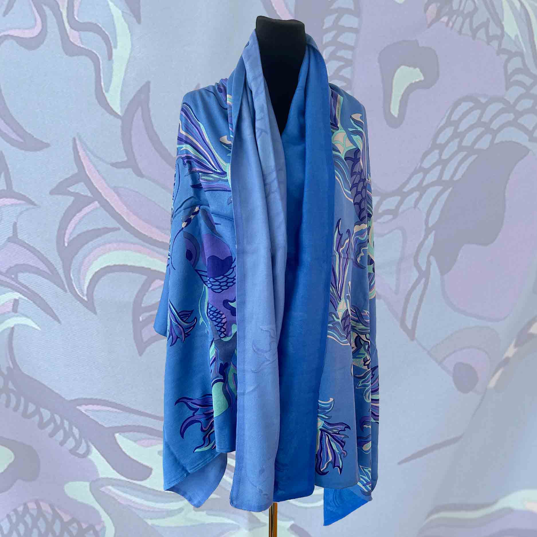 KOI Schal doubleface, auf Seide bedruckt, 100x200, Rückseite 100% Kaschmir in Blau&Türkis