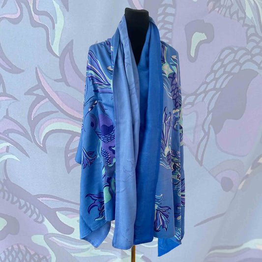 KOI Schal doubleface, auf Seide bedruckt, 100x200, Rückseite 100% Kaschmir in Blau&Türkis