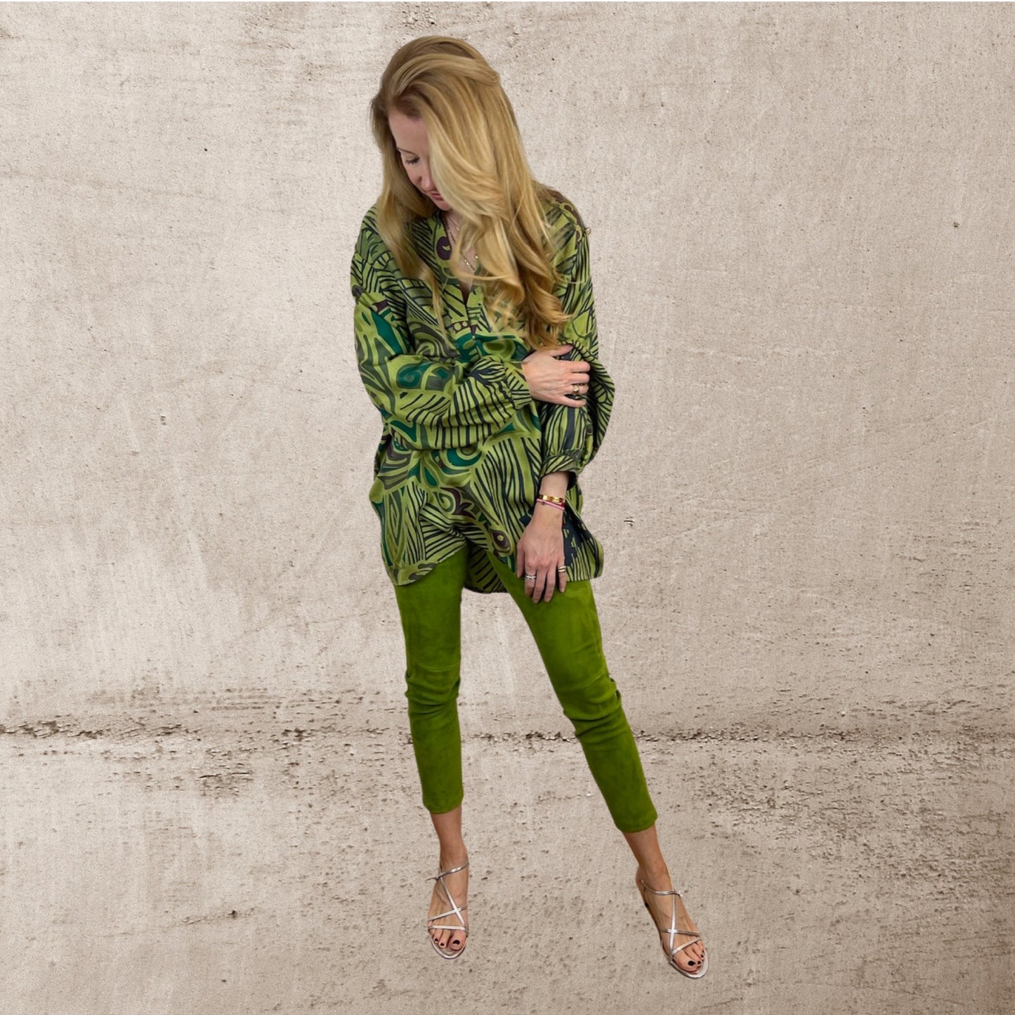 Leather pants - leggings made of stretch lambskin - greenery