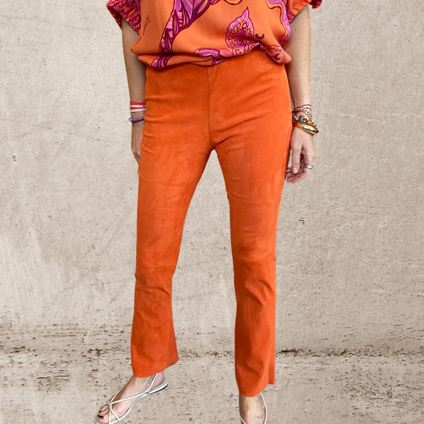 Leather trousers with flares made of stretch lambskin - orange