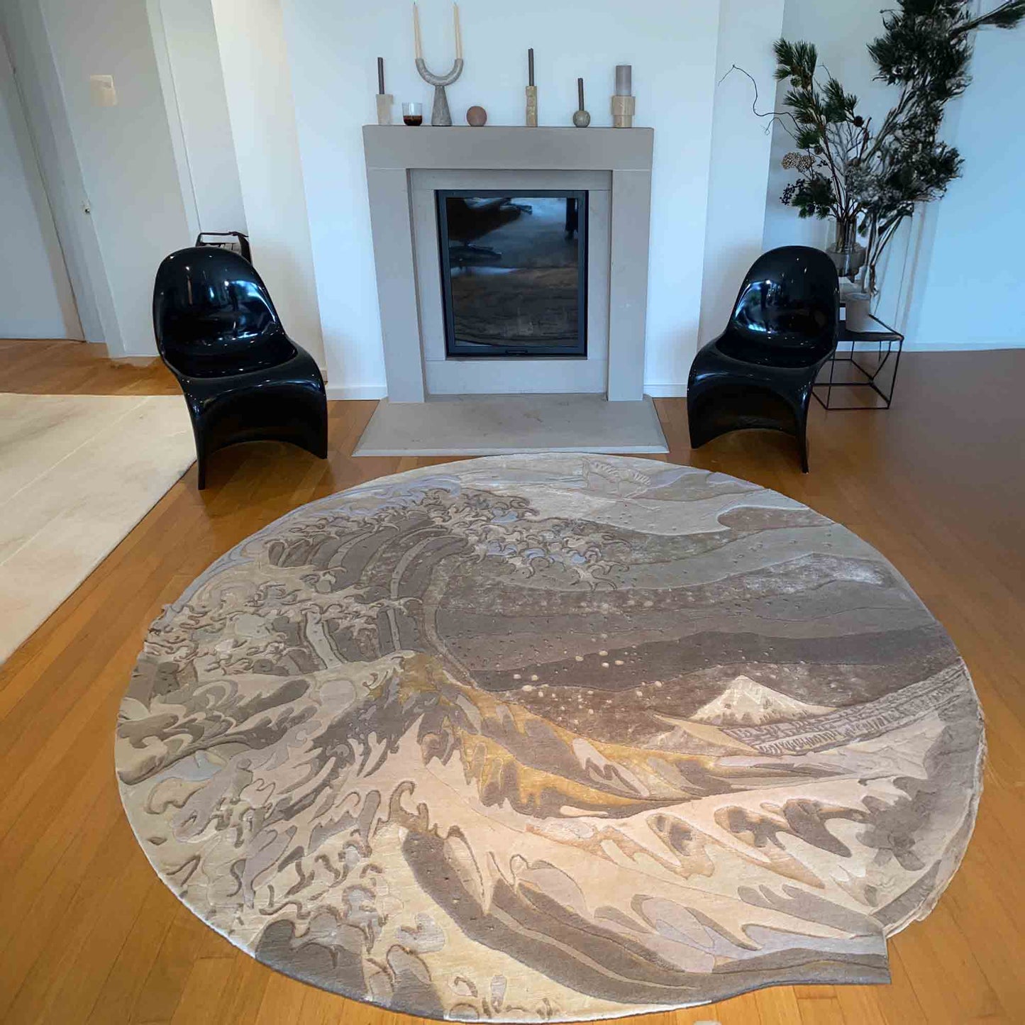 The great wave of Kanagawa - carpet art unique 200cm round - beige taupe gray - hand-knotted Nepal